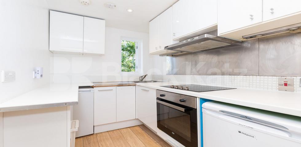 			NEW INSTRUCTION!, 3 Bedroom, 1 bath, 1 reception Flat			 Camden Road, Camden